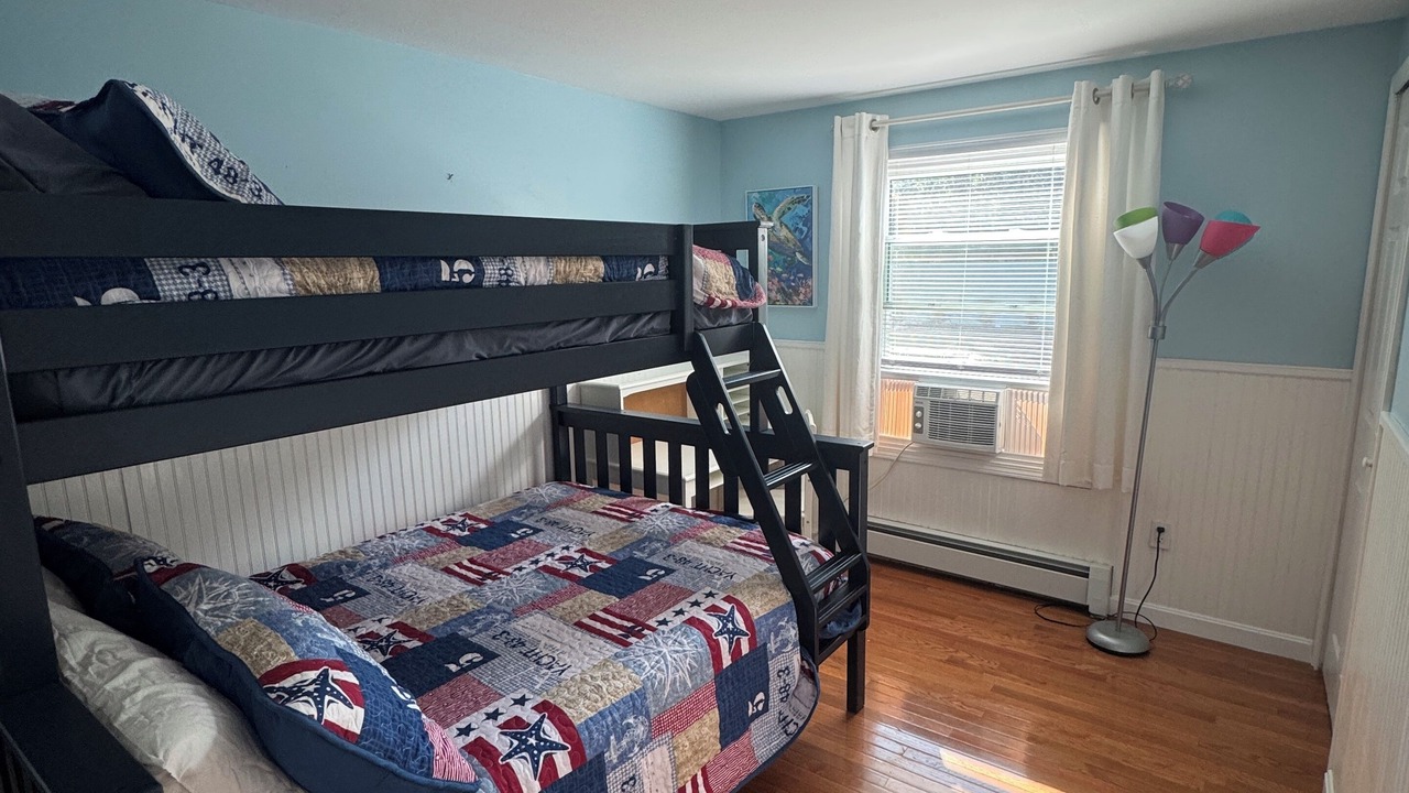 Photo of Bedroom in Cotuit