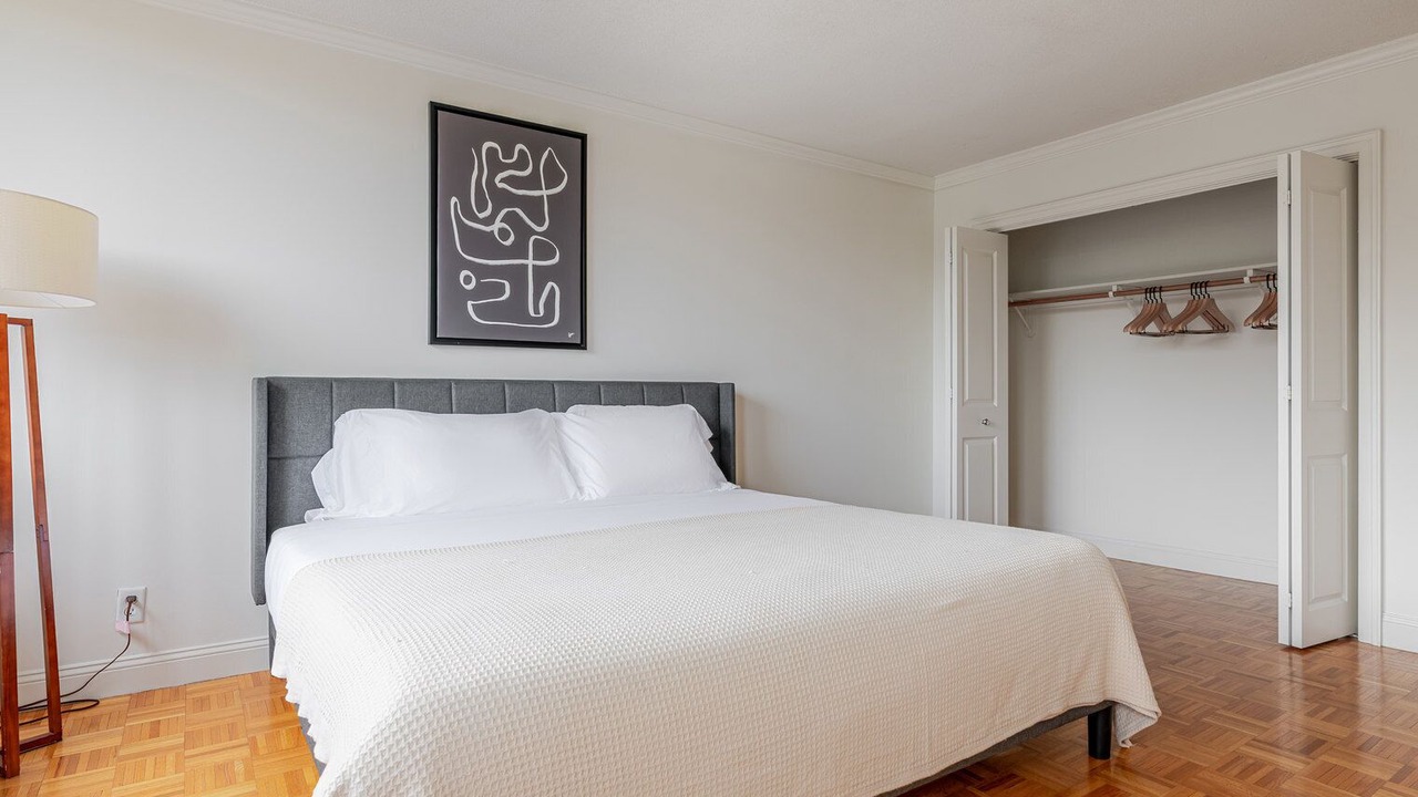 Photo of Bedroom in Fenway–Kenmore