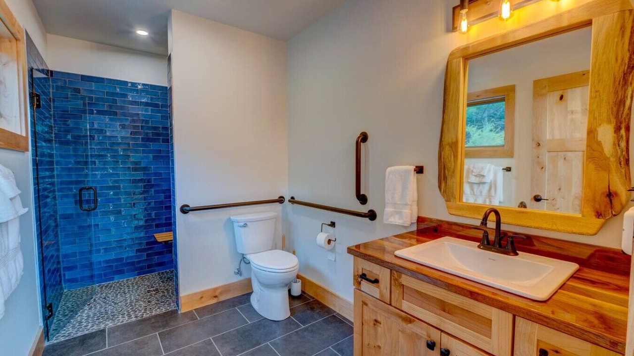 Photo of Bathroom in Ellsworth