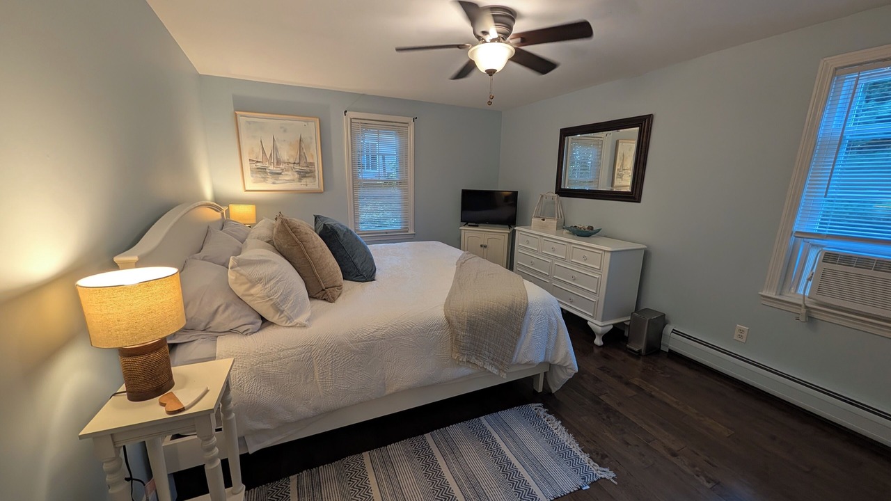 Photo of Bedroom in Cotuit