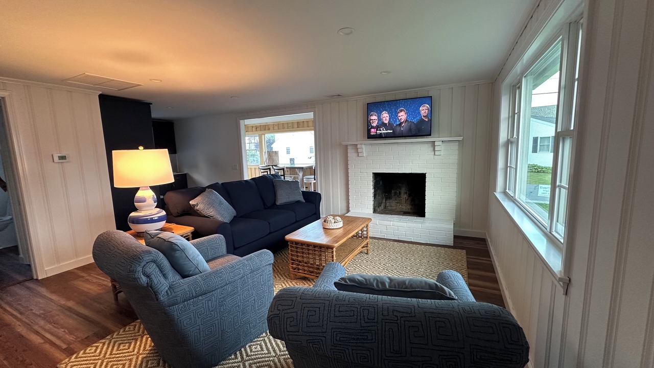 Photo of Livingroom in York Harbor
