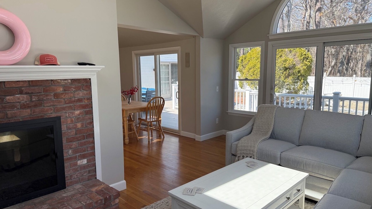 Photo of Livingroom in Hyannis