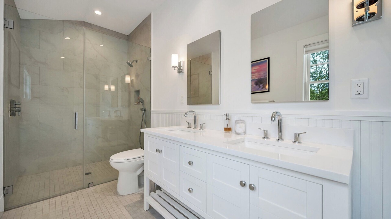 Photo of Bathroom in North Sea