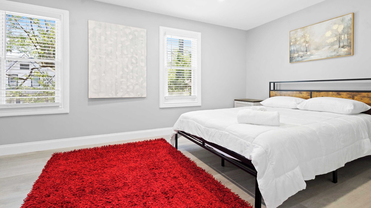 Photo of Bedroom in Downtown Niagara Falls