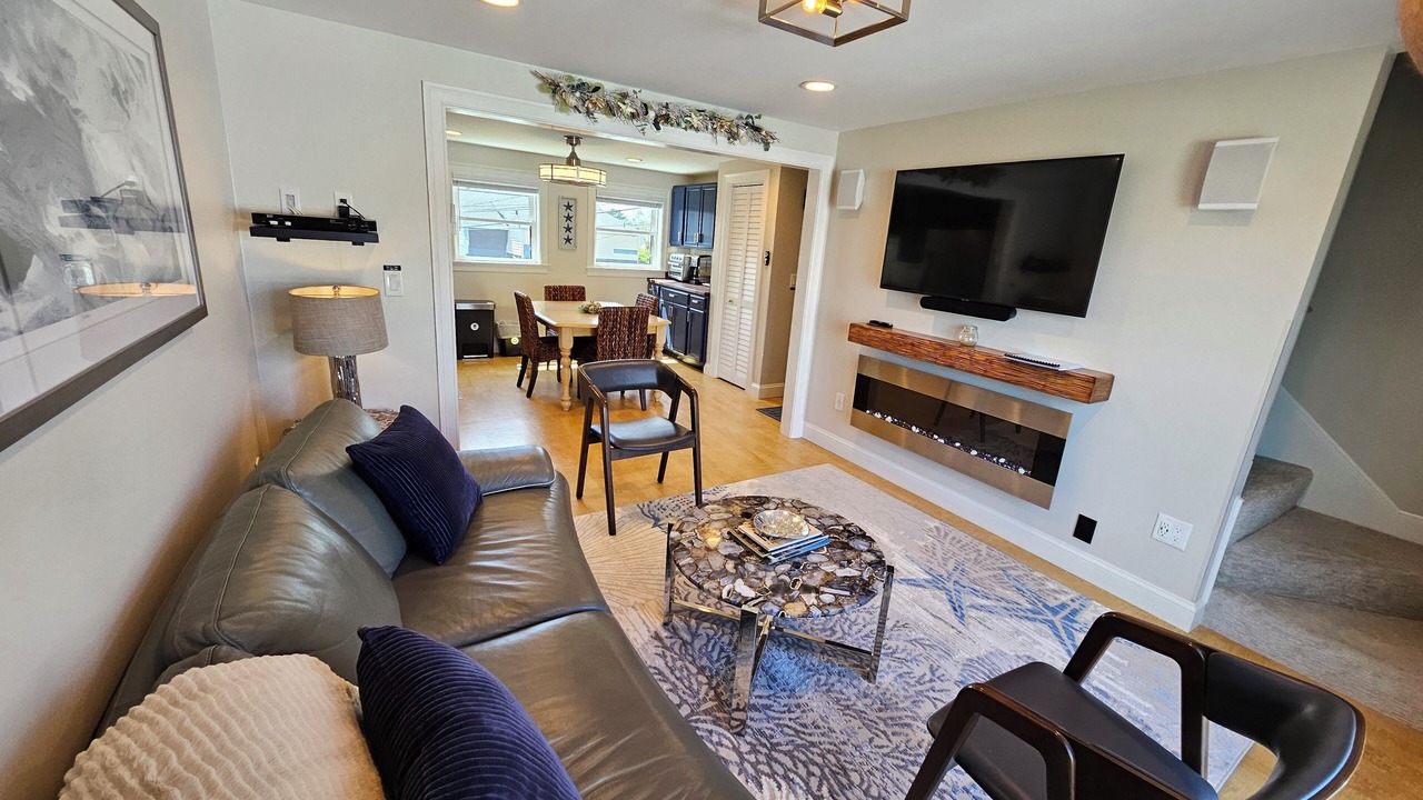 Photo of Livingroom in Salisbury Beach