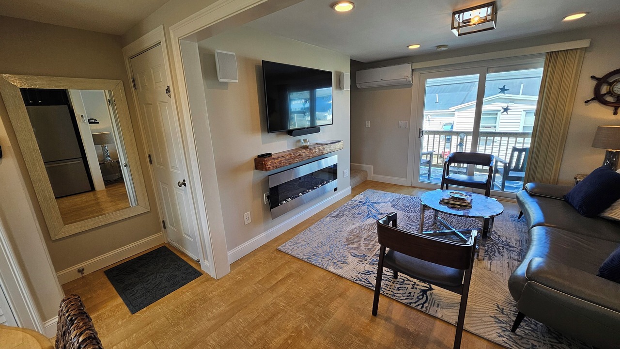 Photo of Livingroom in Salisbury Beach