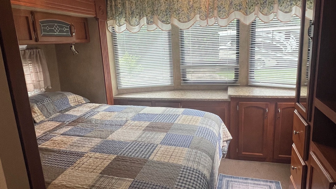 Photo of Bedroom in North Bay Shore