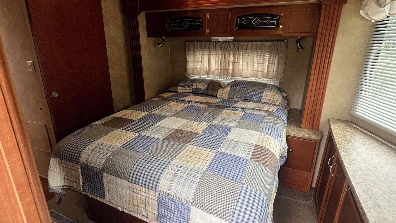 Photo of Bedroom in North Bay Shore