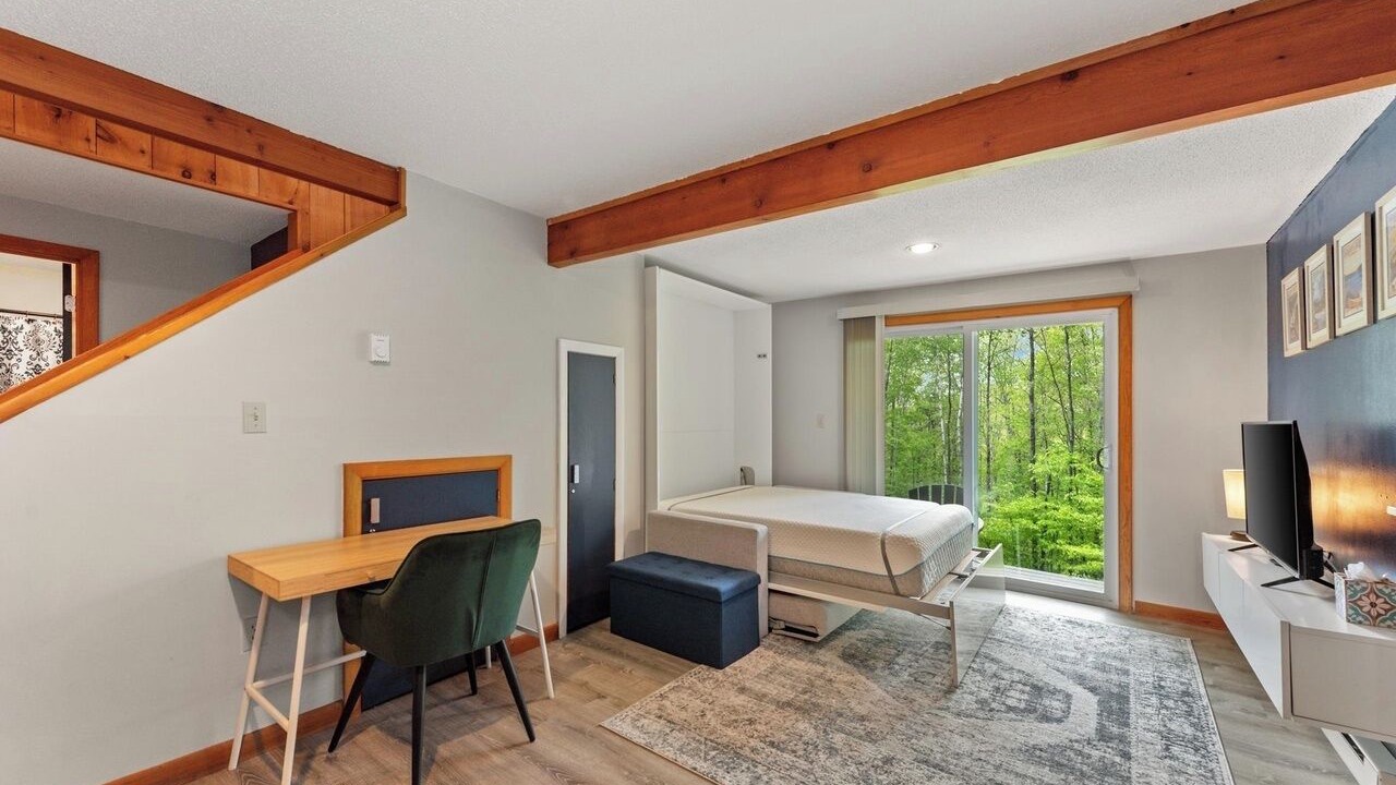Photo of Bedroom in Campton