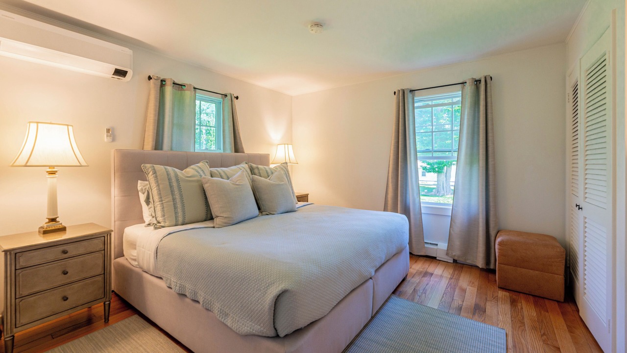 Photo of Bedroom in Manchester Center