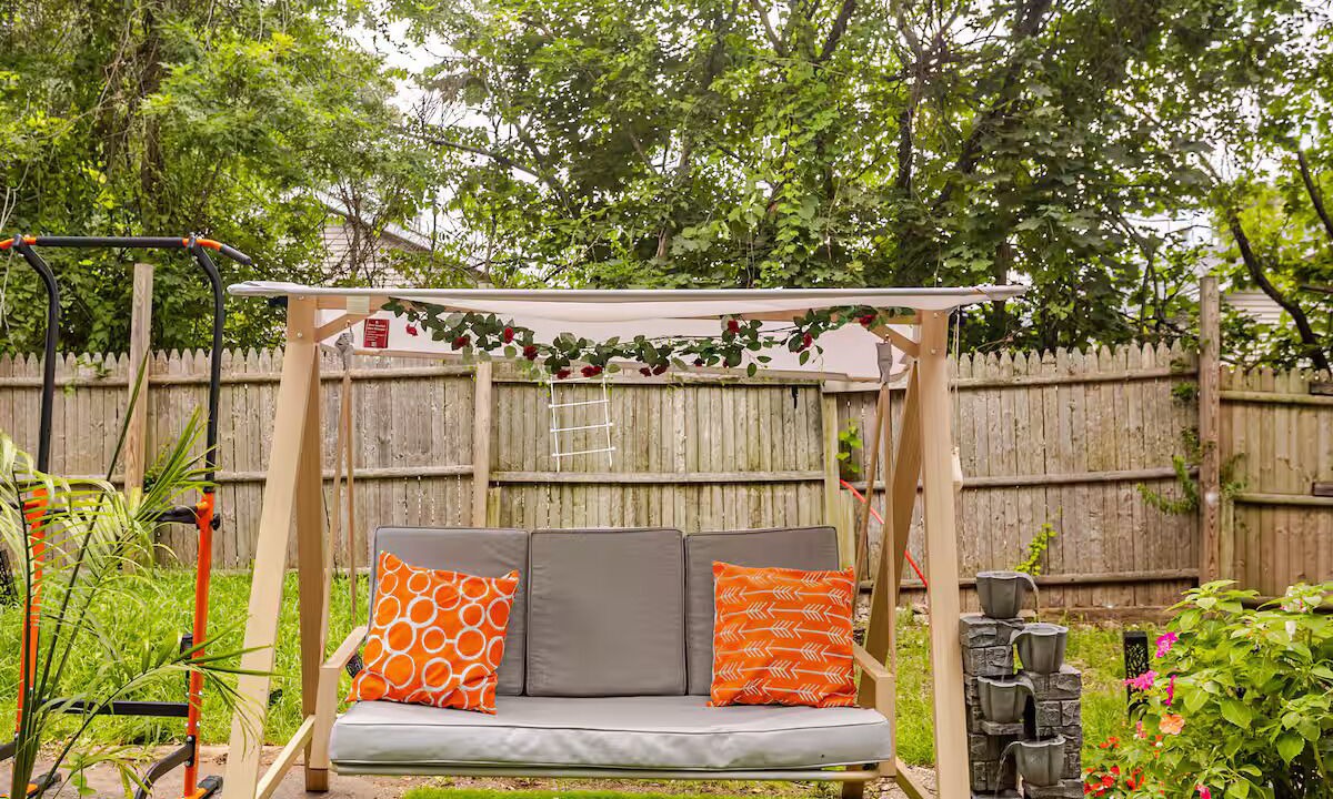 Photo of Outdoor in Beaver Hills