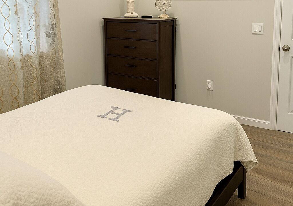 Photo of Bedroom in New Seabury