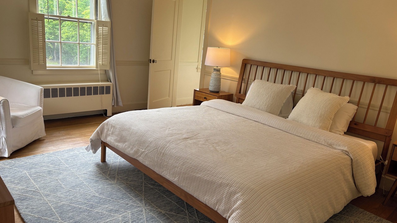 Photo of Bedroom in Bellevue Avenue Historic District
