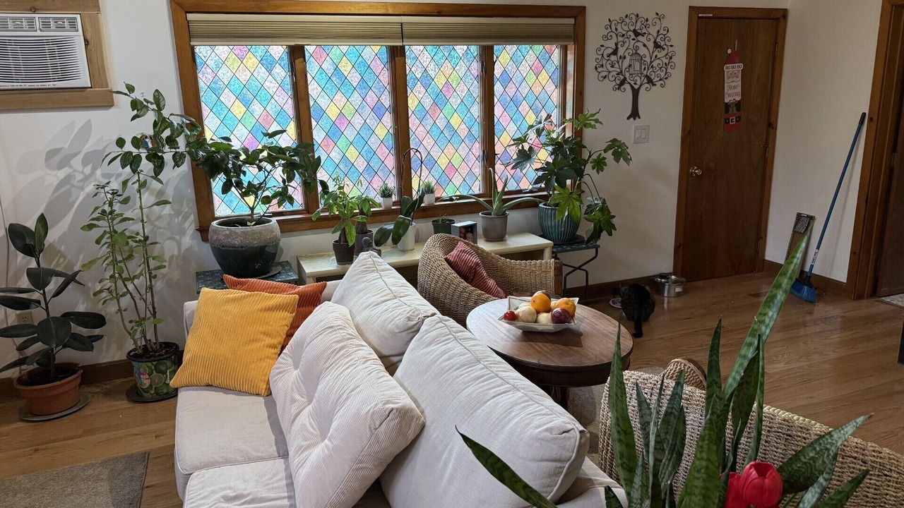 Photo of Livingroom in East Falmouth