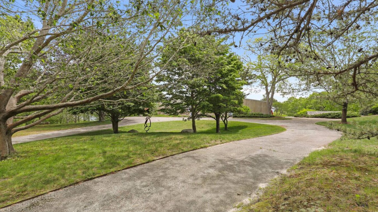 Photo of Outdoor in Woods Hole
