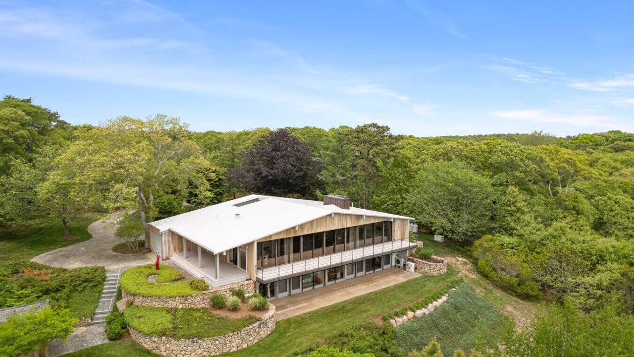 Photo of Outdoor in Woods Hole