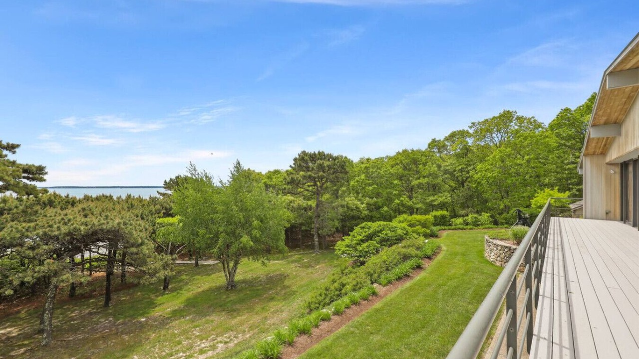 Photo of Outdoor in Woods Hole