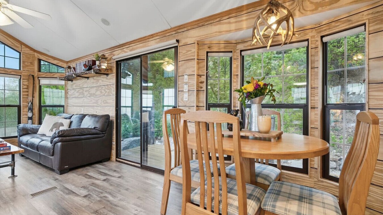 Photo of Bedroom in Moultonborough
