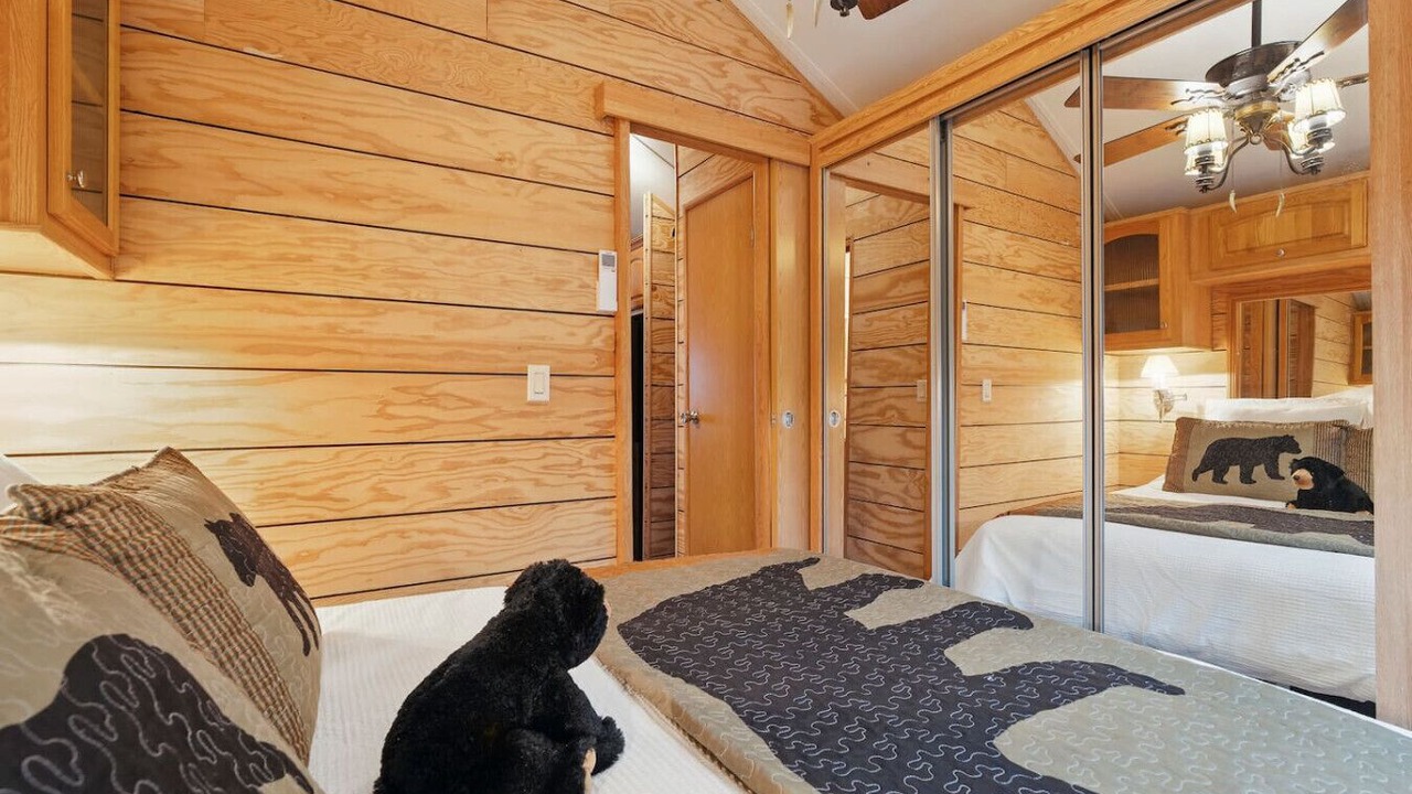 Photo of Bedroom in Moultonborough