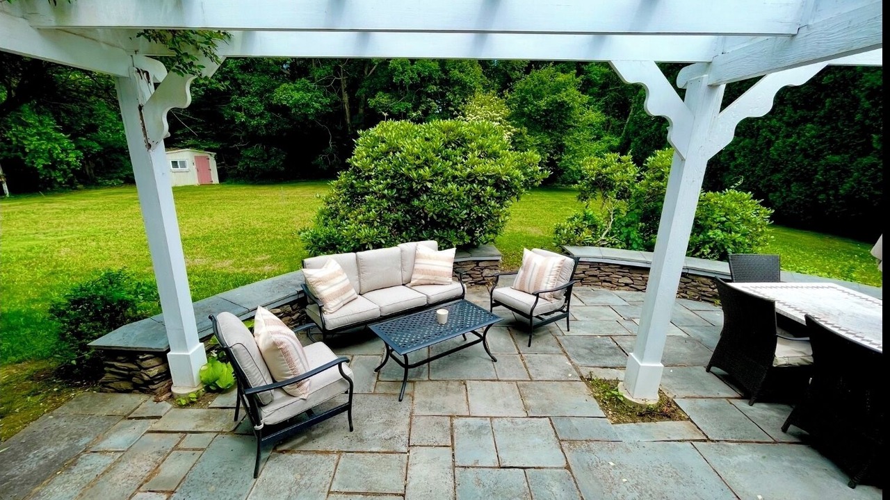 Photo of Outdoor in Pawcatuck
