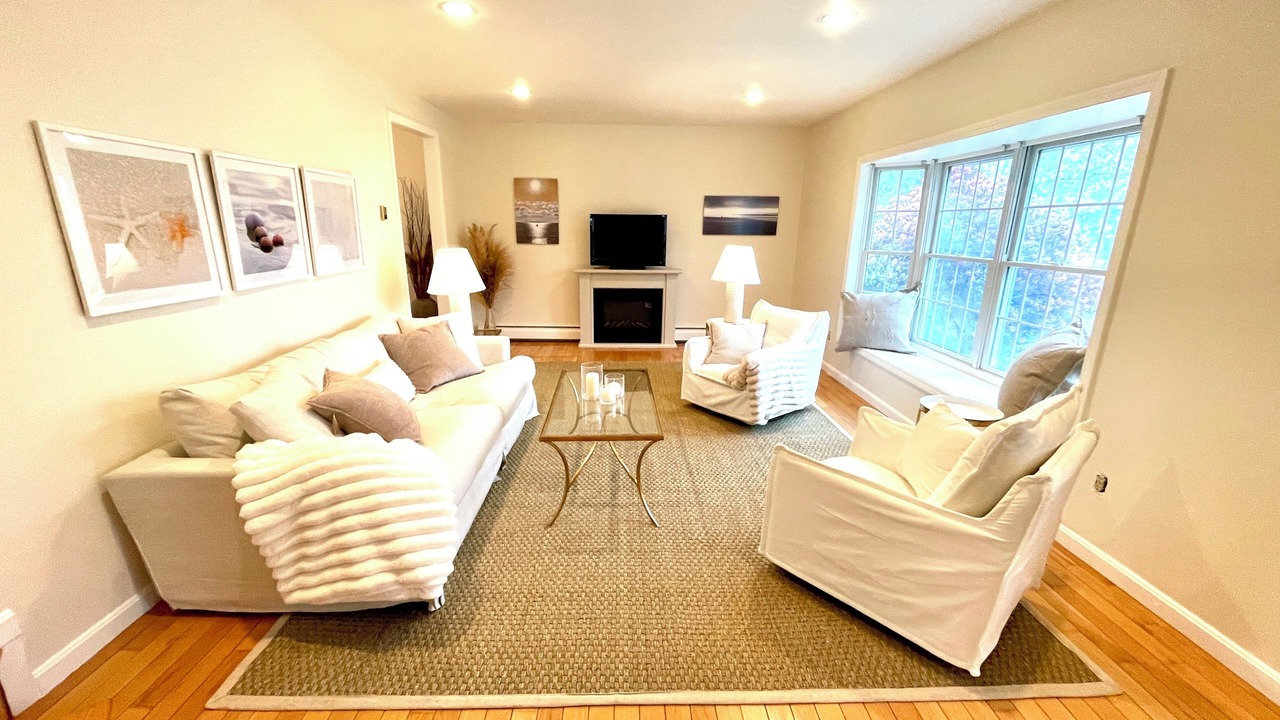 Photo of Livingroom in Pawcatuck