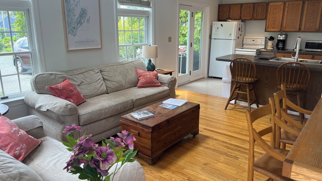 Photo of Livingroom in Marblehead