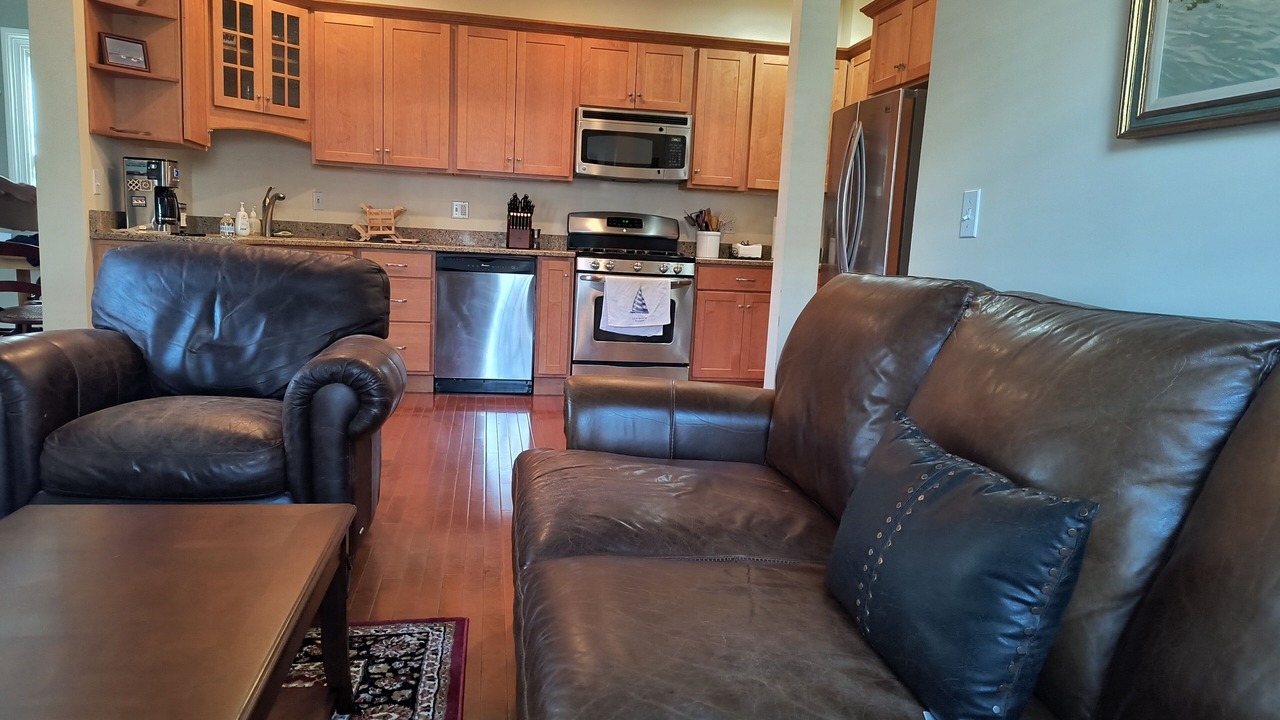 Photo of Livingroom in Off Broadway