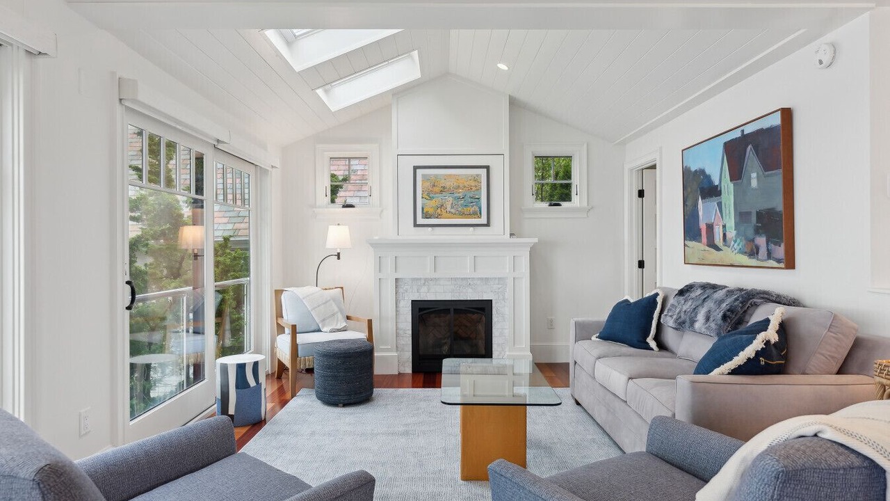 Photo of Livingroom in Ogunquit