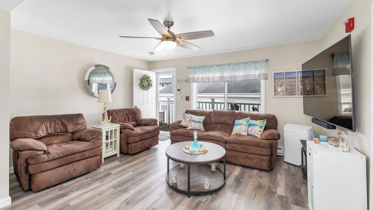 Photo of Livingroom in Hampton