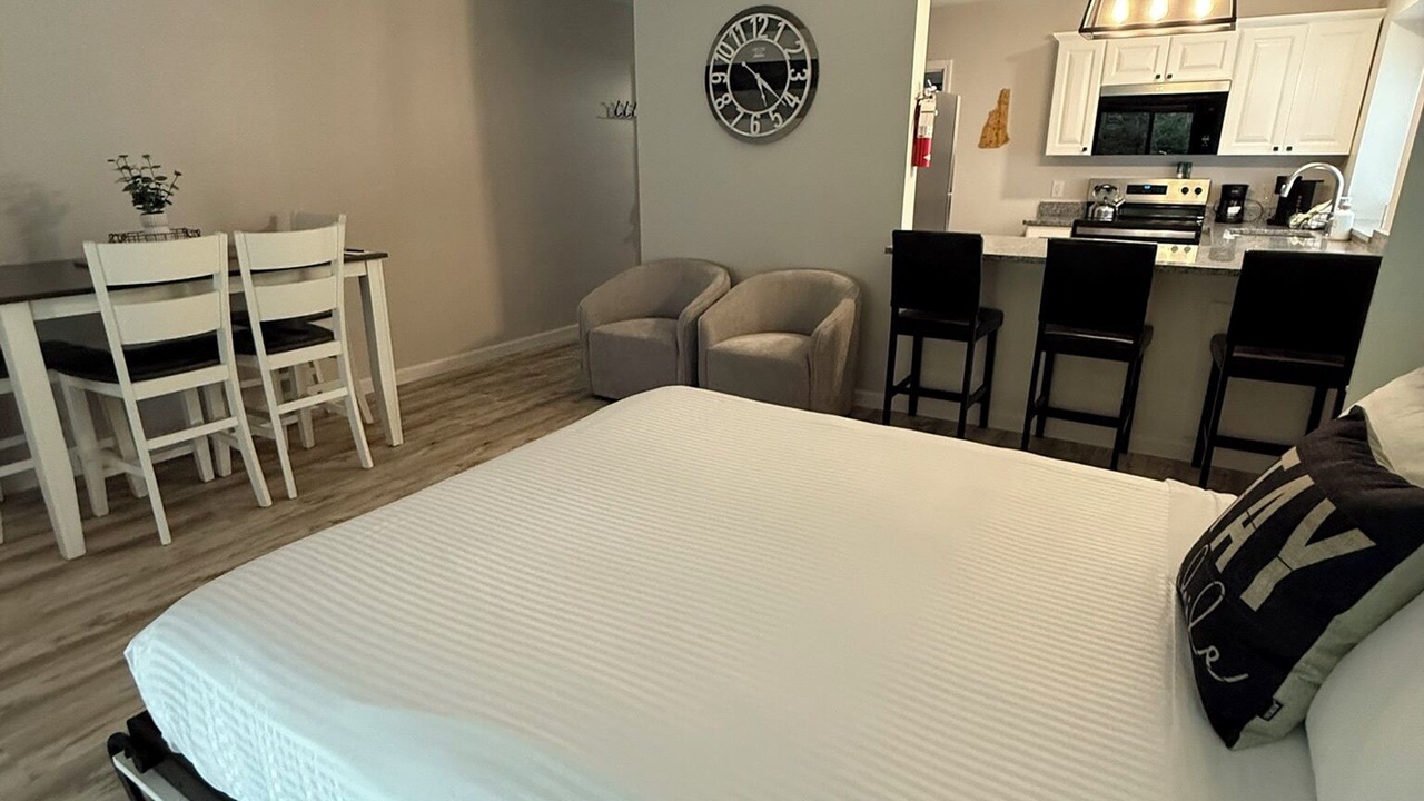 Photo of Bedroom in Bartlett
