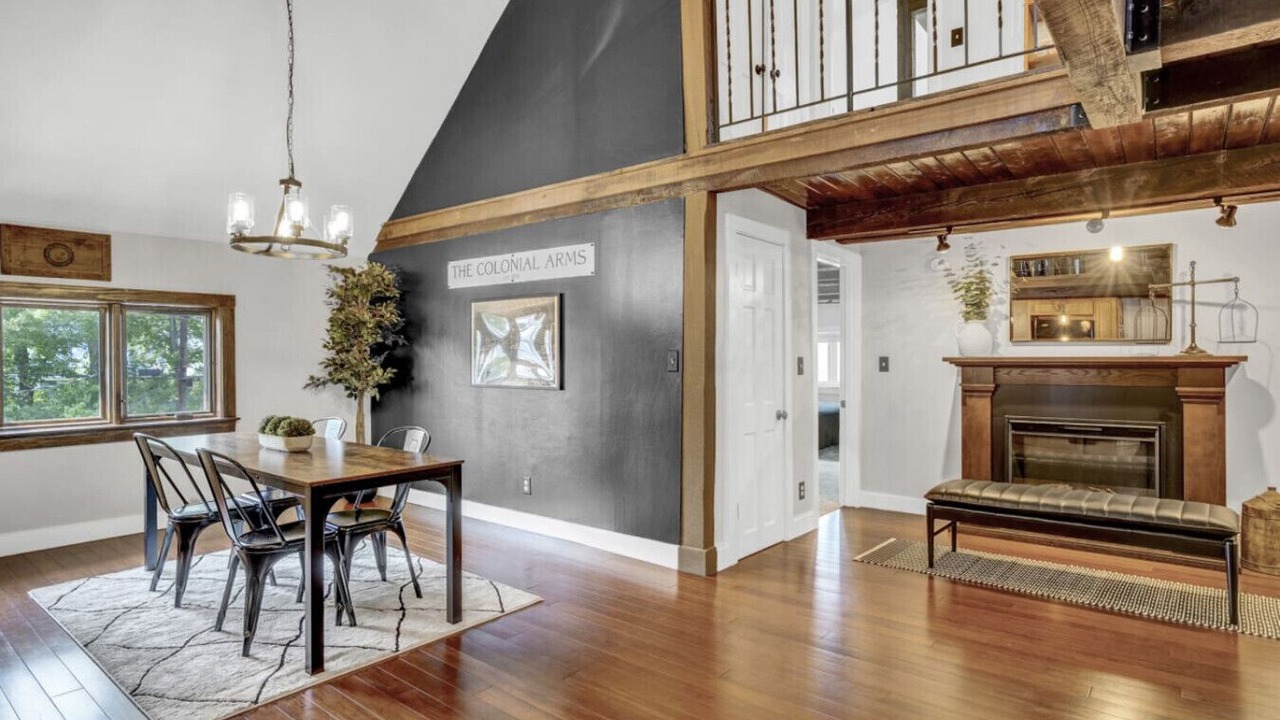 Photo of Livingroom in Wolfeboro