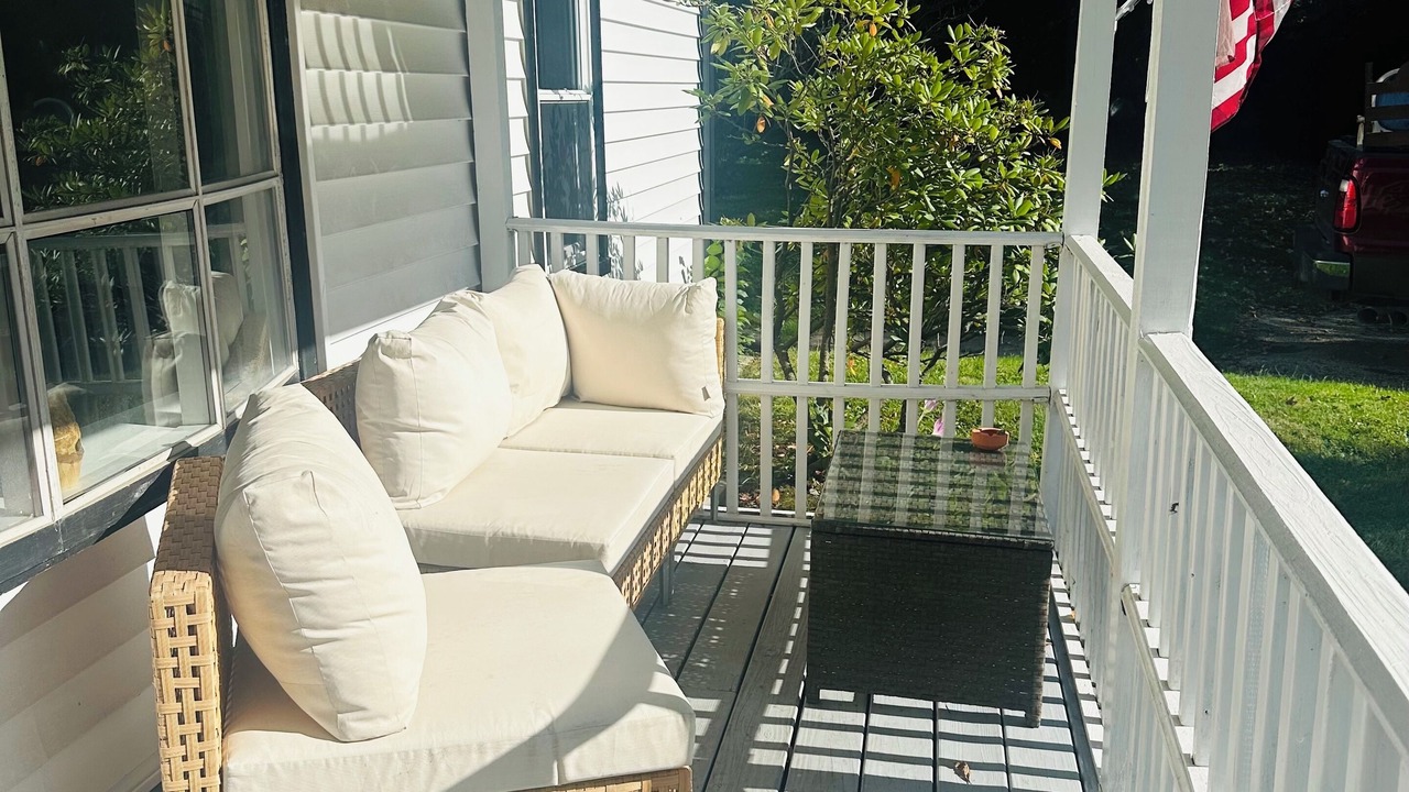 Photo of Patio Balcony in Lee