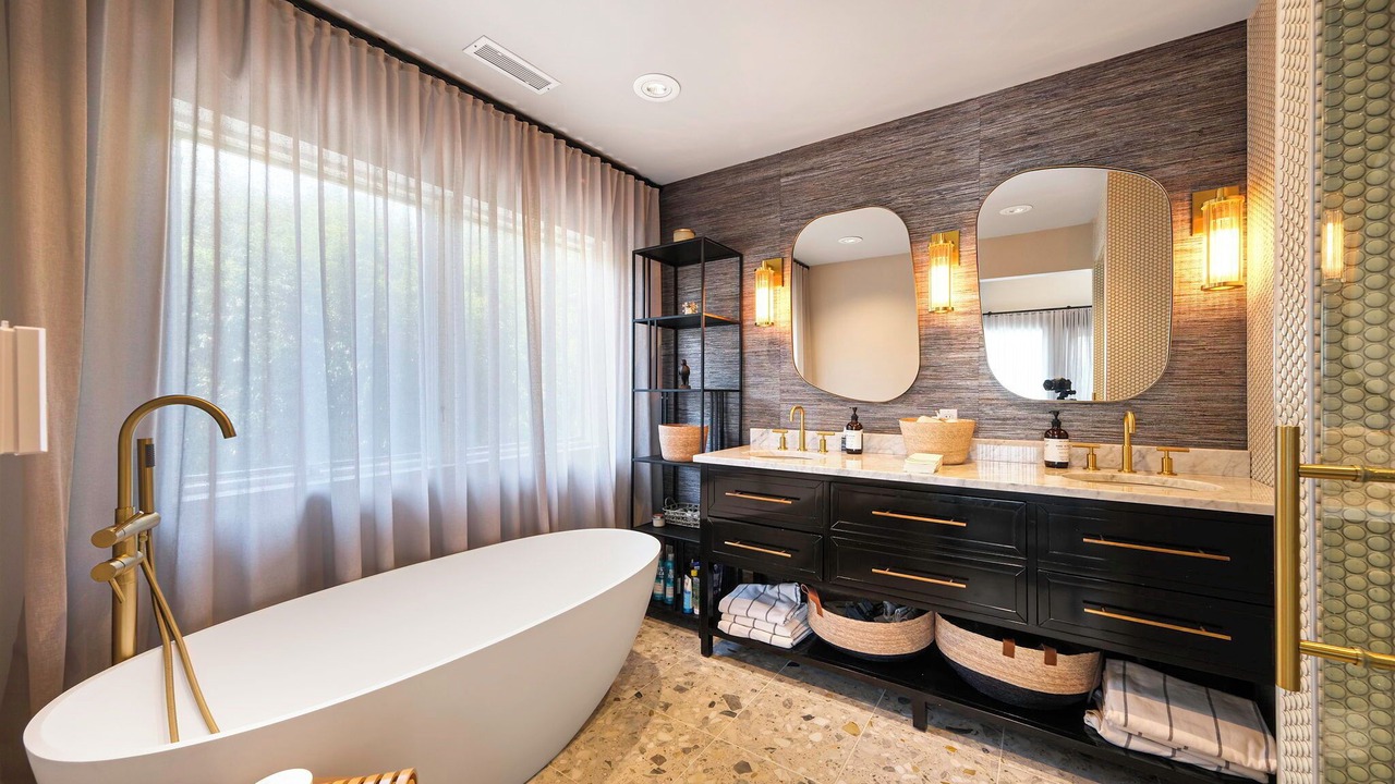 Photo of Bathroom in East Patchogue