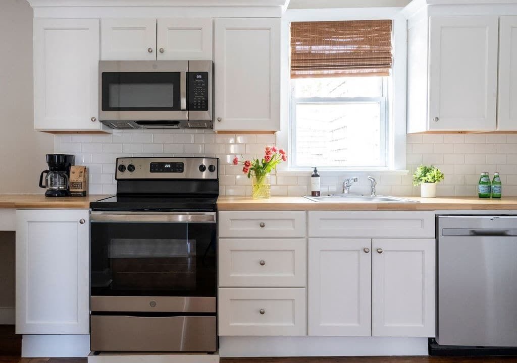 Photo of Kitchen in Off Broadway