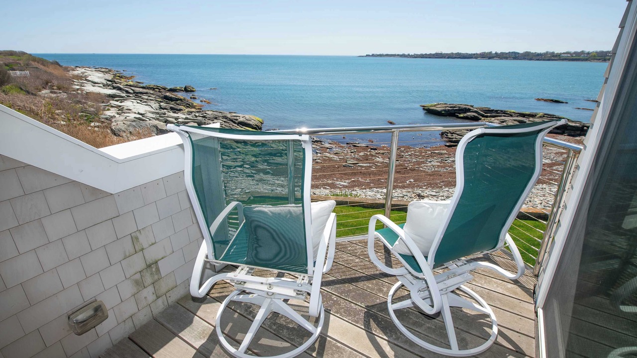 Photo of Patio Balcony in Easton's Point