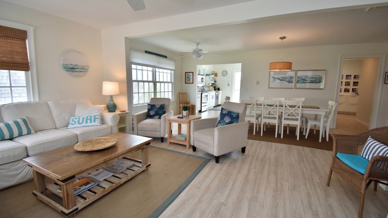 Photo of Livingroom in Misquamicut