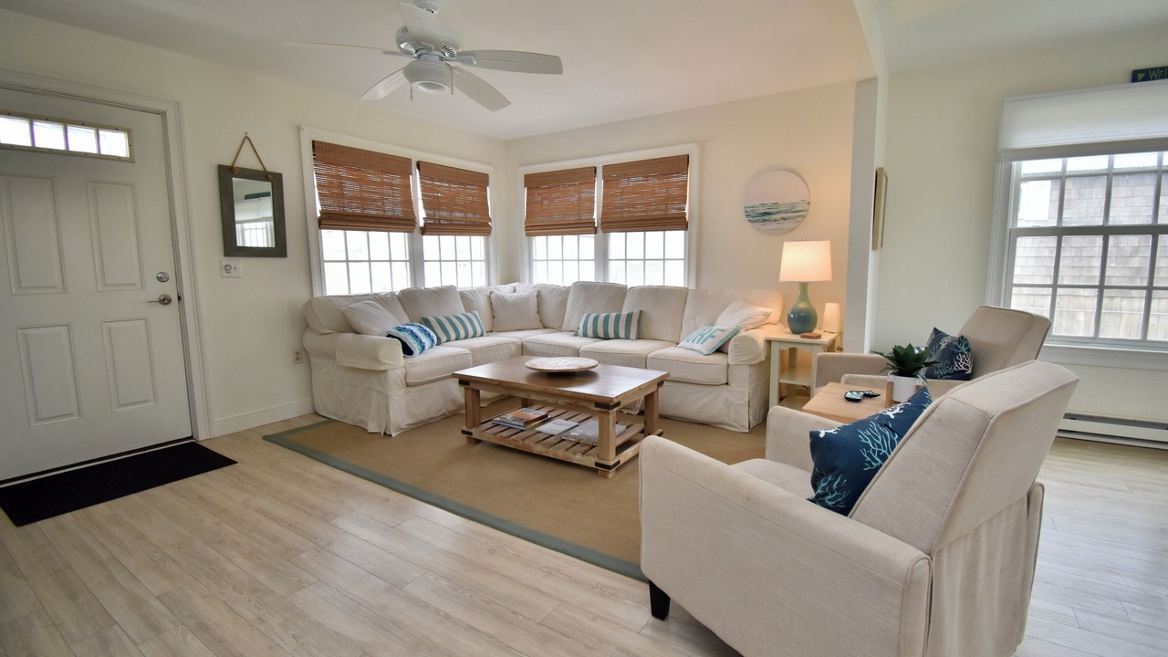 Photo of Livingroom in Misquamicut