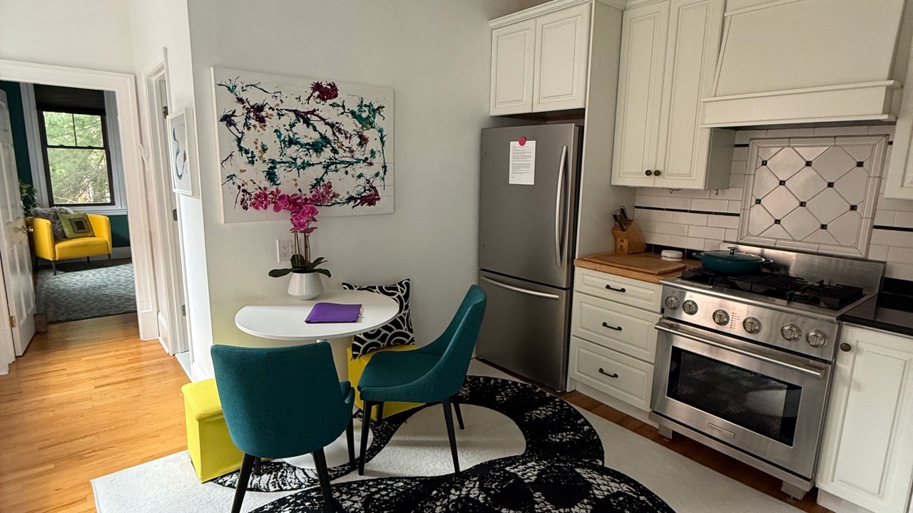 Photo of Kitchen in Medford Street - The Neck