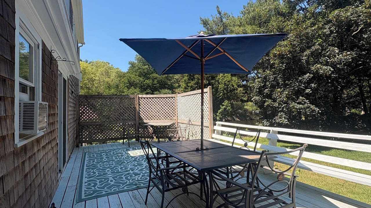 Photo of Outdoor in Hatchville