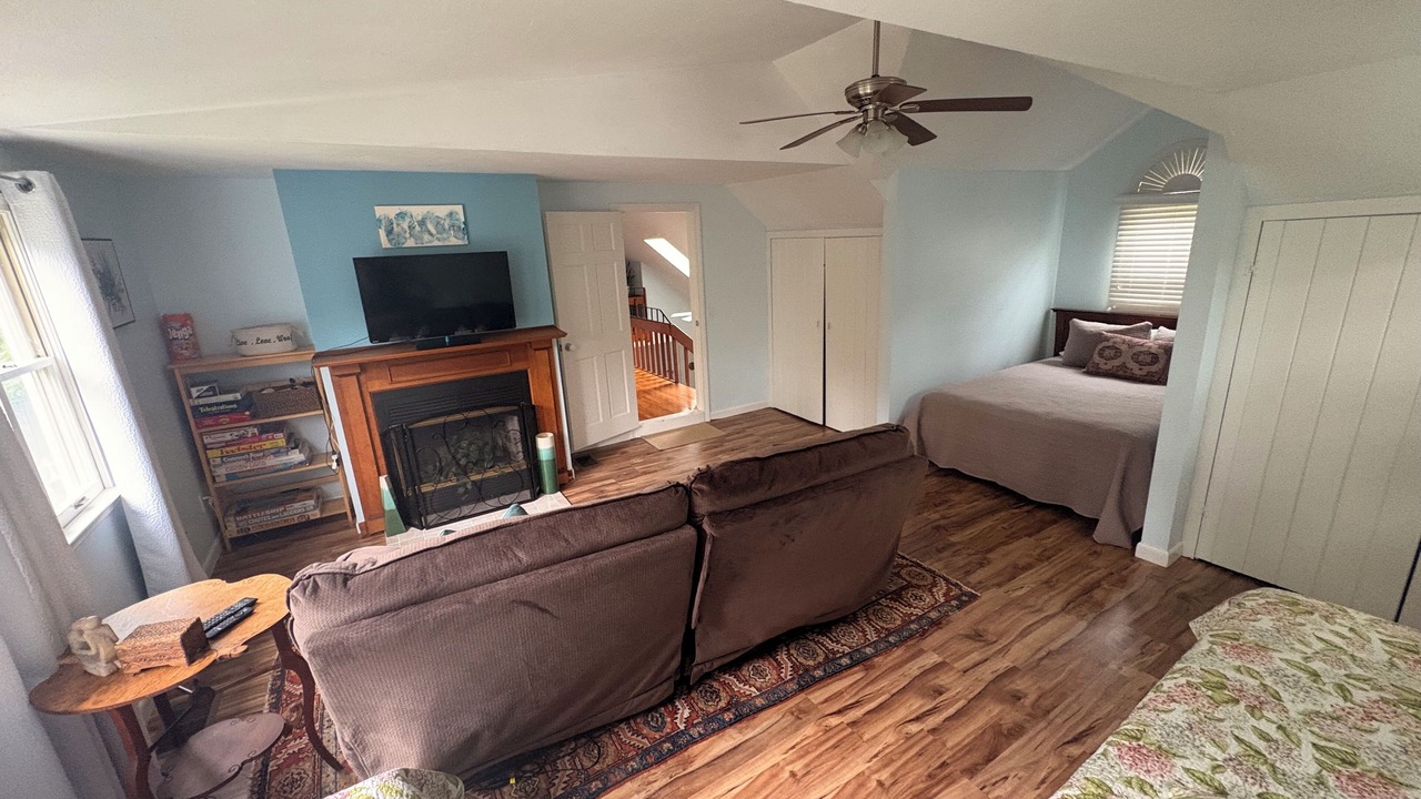 Photo of Bedroom in Hatchville