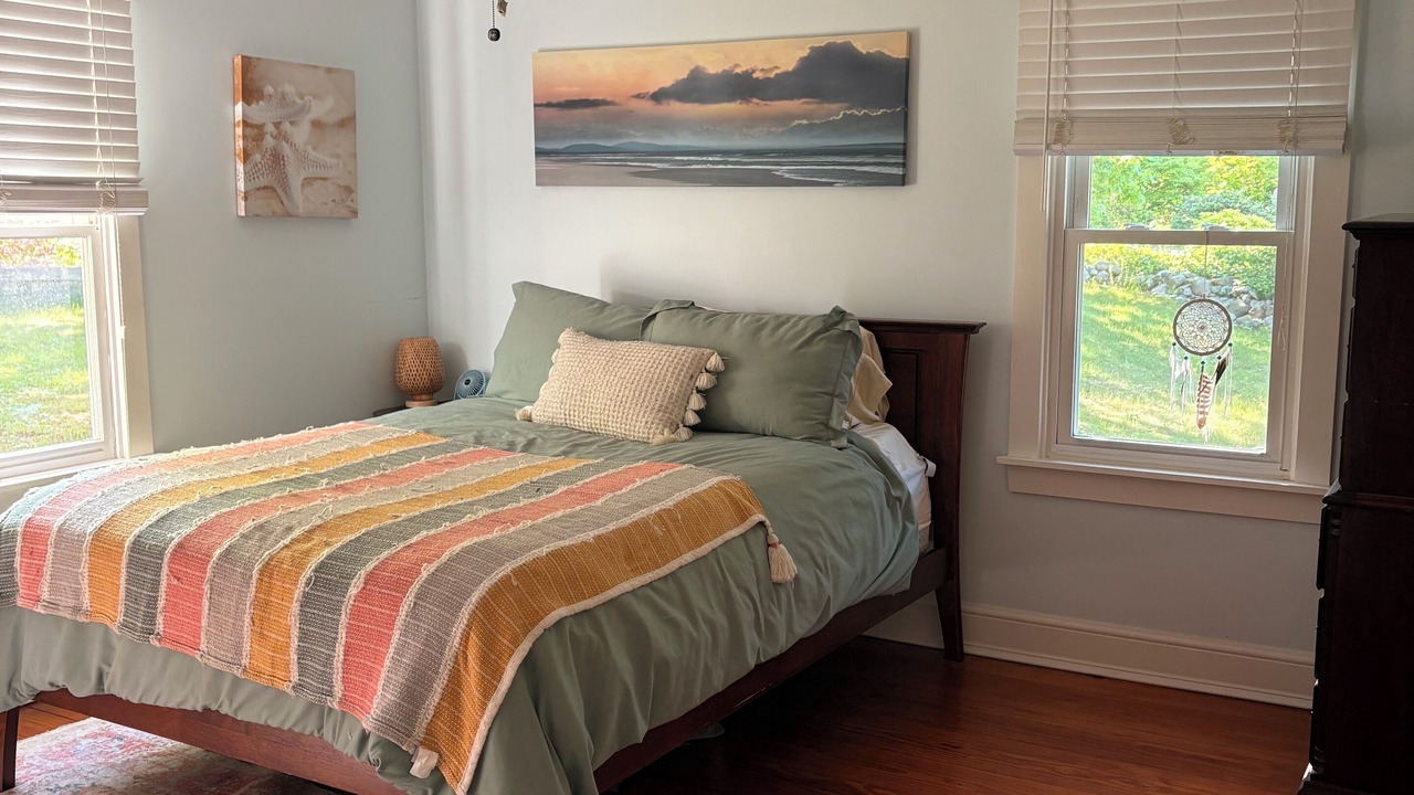 Photo of Bedroom in Hatchville