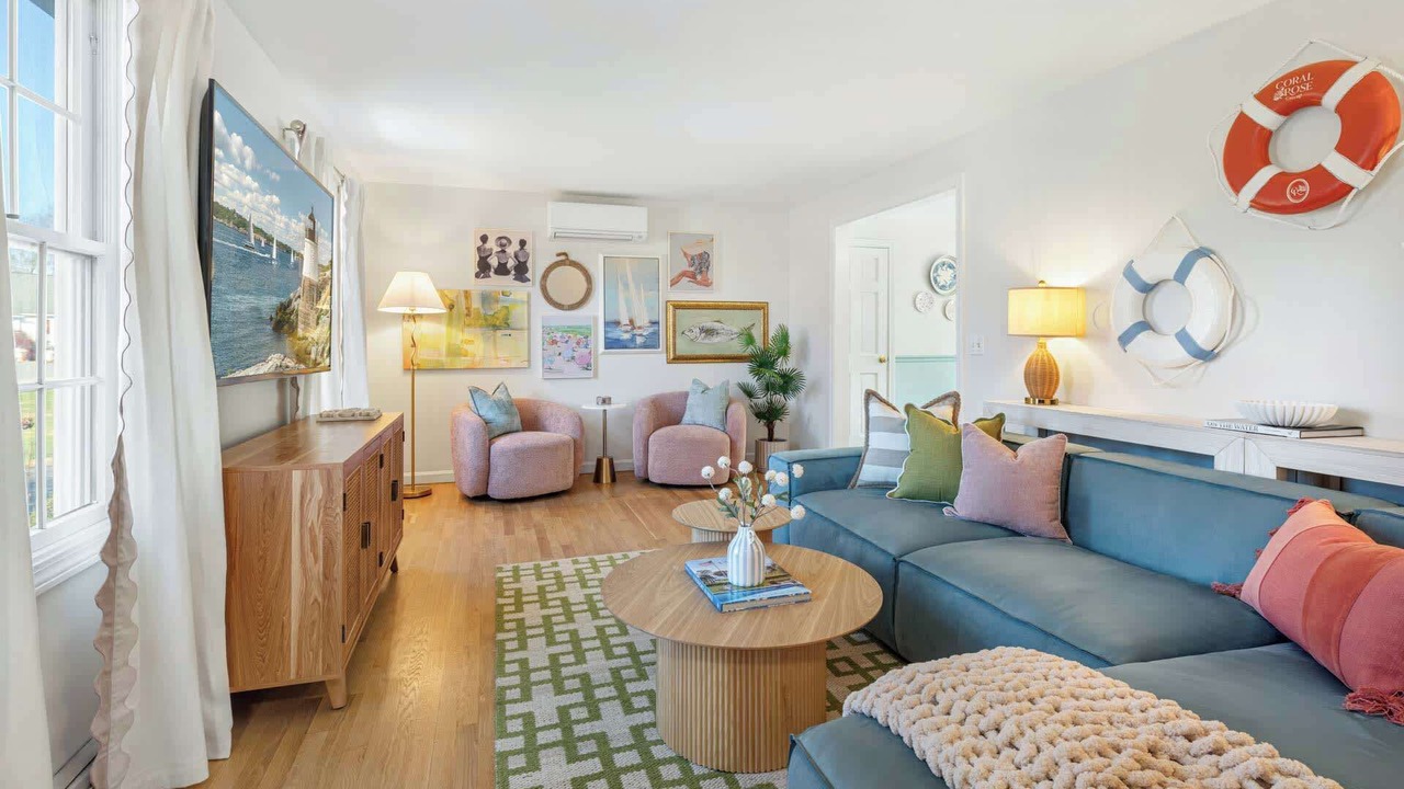 Photo of Livingroom in Newport East
