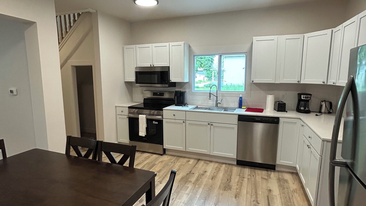 Photo of Kitchen in Downtown Niagara Falls