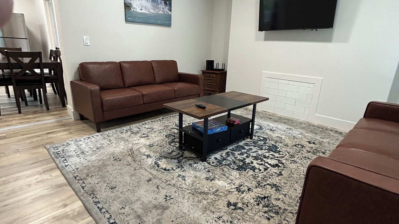 Photo of Livingroom in Downtown Niagara Falls