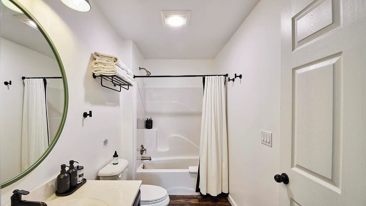 Photo of Bathroom in Parksville