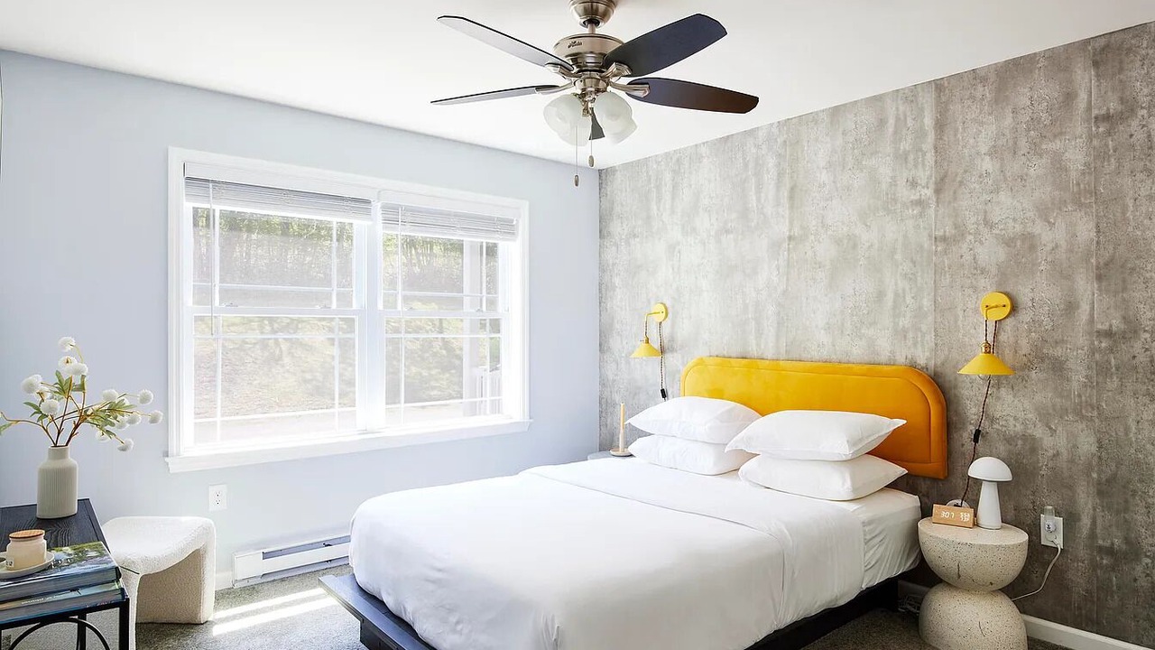 Photo of Bedroom in Parksville