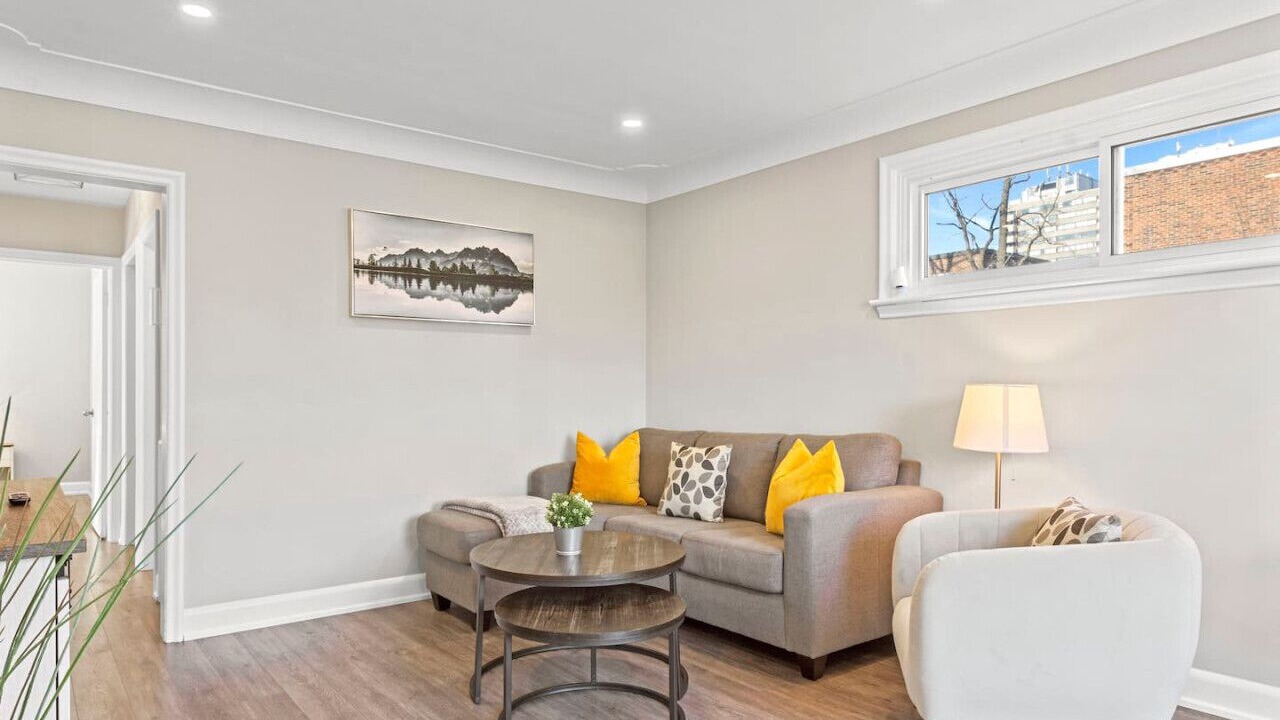 Photo of Livingroom in Burlington