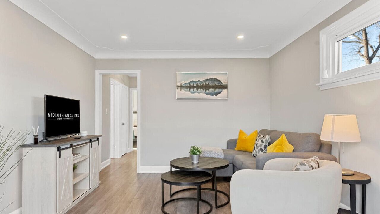 Photo of Livingroom in Burlington