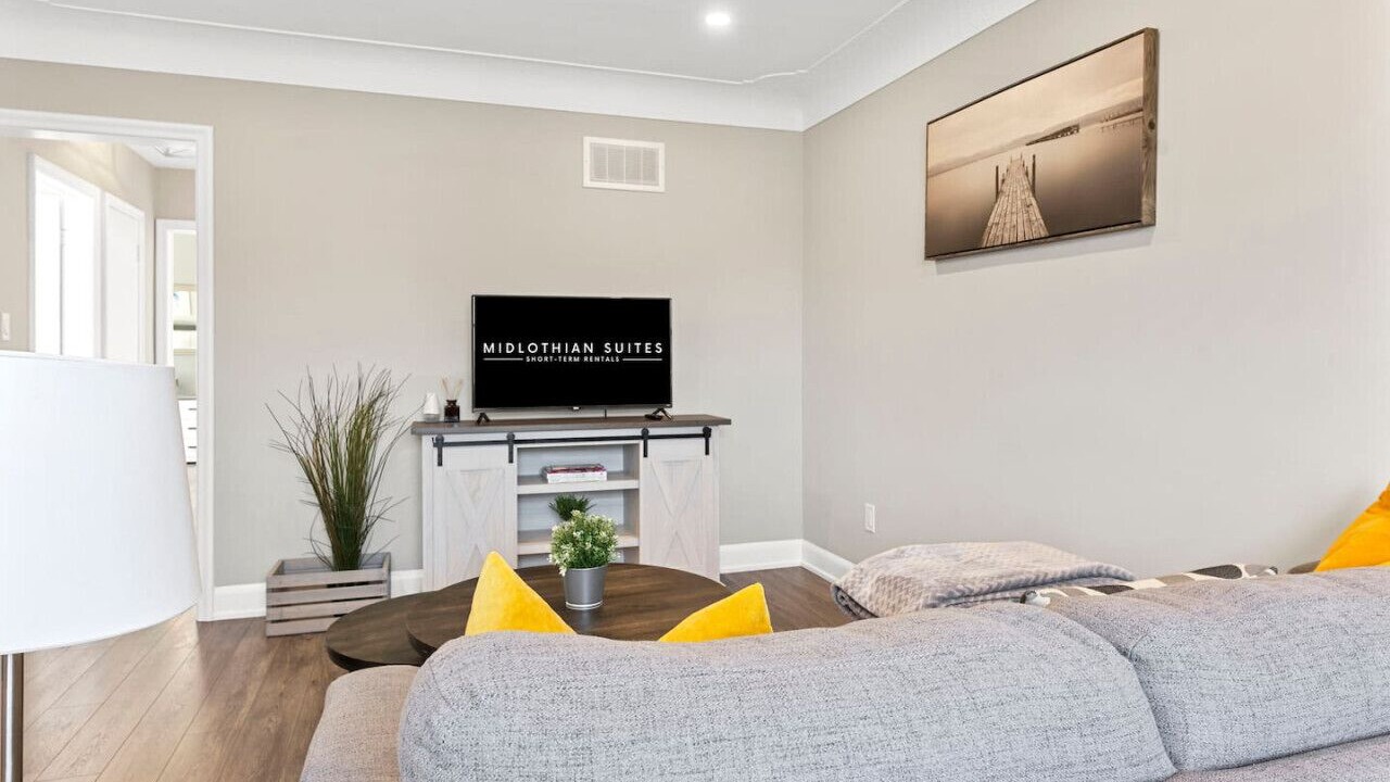 Photo of Livingroom in Burlington