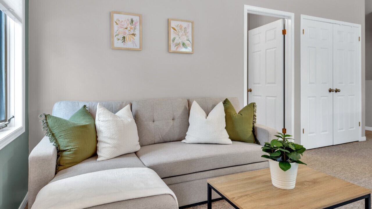 Photo of Livingroom in Burlington